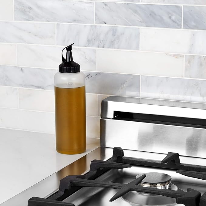 OXO Good Grips Chef's Squeeze Bottle - Image 3